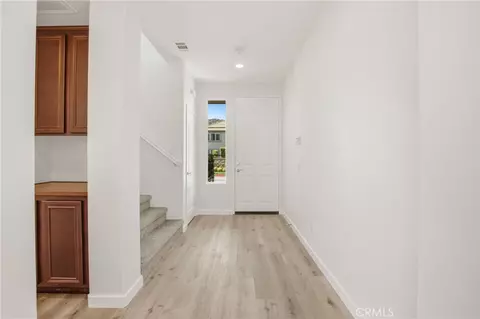 Entry Way - 31598 Six Rivers Ct, Temecula, CA 92592 photo 2 of 4