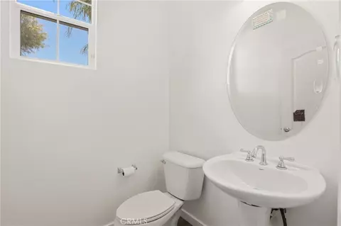 Bath - 31598 Six Rivers Ct, Temecula, CA 92592 photo 1 of 3