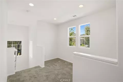 Entry Way - 31598 Six Rivers Ct, Temecula, CA 92592 photo 3 of 4