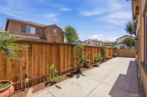 Exterior - 31598 Six Rivers Ct, Temecula, CA 92592 photo 9 of 11