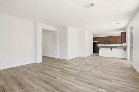 Living - 31598 Six Rivers Ct, Temecula, CA 92592 photo 3 of 5