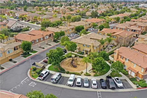 View/Area - 33586 Emerson Way #C, Temecula, CA 92592 photo 3 of 7