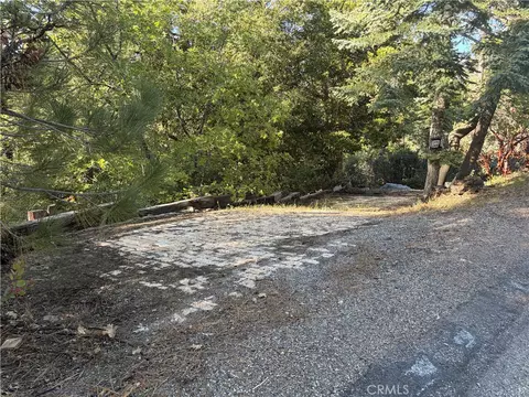 8 Big Rock Dr, Idyllwild, CA 92549