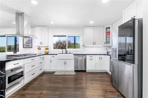 Kitchen - 42525 Calle Capistrano, Temecula, CA 92590 photo 5 of 5