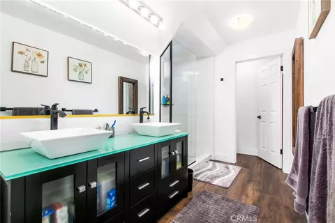Bath - 42525 Calle Capistrano, Temecula, CA 92590 photo 3 of 3