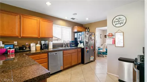 Entry Way - 5228 Verenda, Twentynine Palms, CA 92277 photo 5 of 12