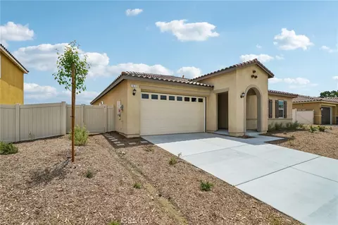 Exterior - 27341 Dunite Dr, Perris, CA 92571 photo 3 of 10