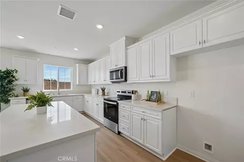 Kitchen - 27341 Dunite Dr, Perris, CA 92571 photo 1 of 1