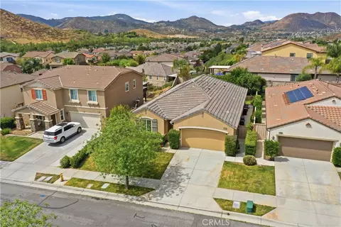34343 Blossoms, Lake Elsinore, CA 92532