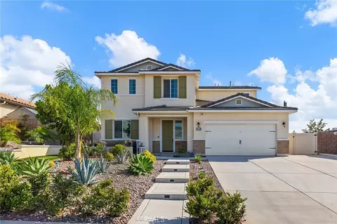 31409 Darlington Oak Dr, Winchester, CA 92596