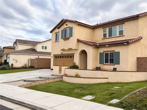 28437 Pinon Ct, Winchester, CA 92596