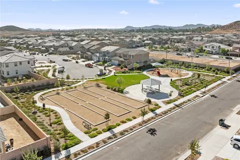 View/Area - 32084 Richardson St, Menifee, CA 92584 photo 7 of 11