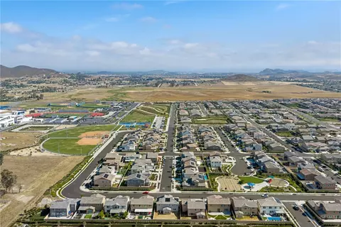 View/Area - 32084 Richardson St, Menifee, CA 92584 photo 6 of 11