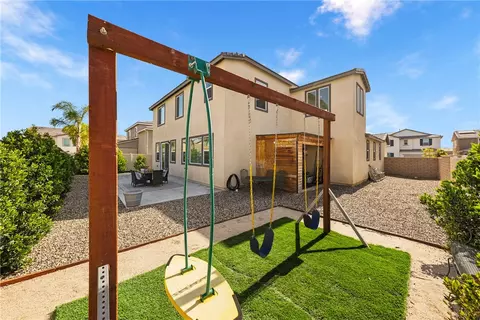 Exterior - 32084 Richardson St, Menifee, CA 92584 photo 8 of 9