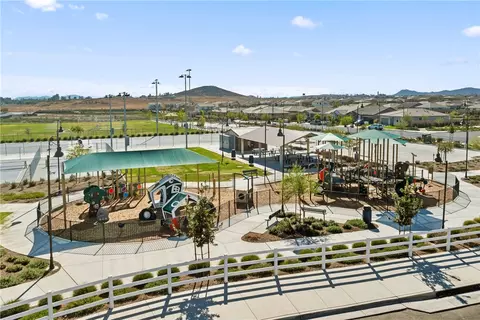 View/Area - 32084 Richardson St, Menifee, CA 92584 photo 9 of 11