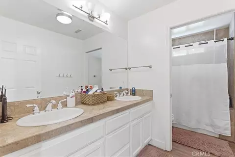 Bath - 40780 Carmelita, Temecula, CA 92591 photo 3 of 5