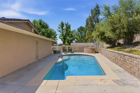 Exterior - 40780 Carmelita, Temecula, CA 92591 photo 3 of 10