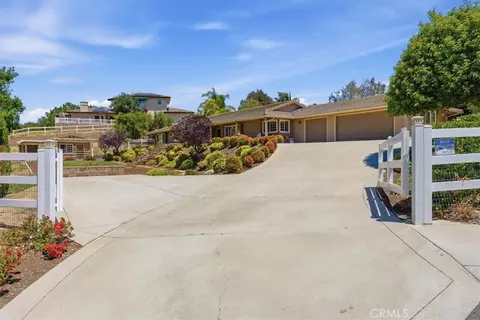 Exterior - 40780 Carmelita, Temecula, CA 92591 photo 9 of 10