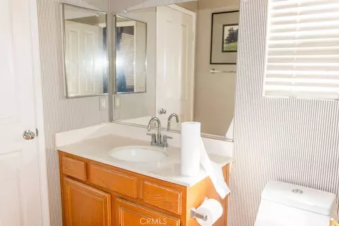 Bath - 32391 Galatina, Temecula, CA 92592 photo 4 of 4