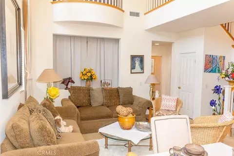 Living - 32391 Galatina, Temecula, CA 92592 photo 2 of 5