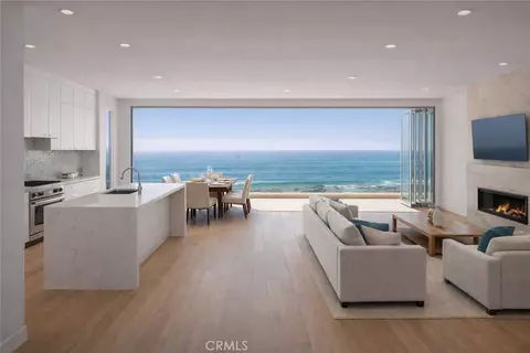 1101 S Pacific #B, Oceanside, CA 92054