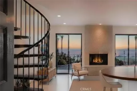 1101 S Pacific #C, Oceanside, CA 92054