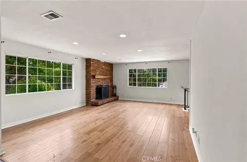 Living - 1340 E Fallbrook St, Fallbrook, CA 92028 photo 2 of 6