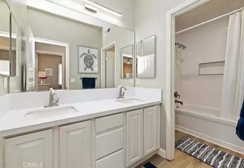 Bath - 45259 Helena Ct, Temecula, CA 92592 photo 4 of 4