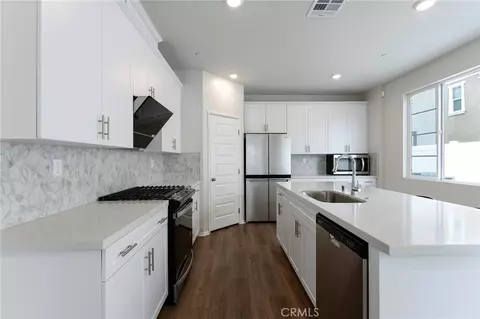Kitchen - 40822 Melrose Dr, Temecula, CA 92591 photo 1 of 2