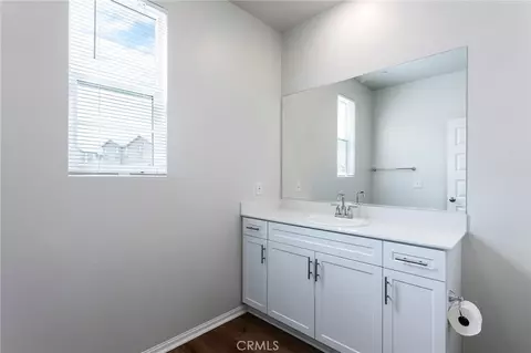 Bath - 40822 Melrose Dr, Temecula, CA 92591 photo 1 of 2