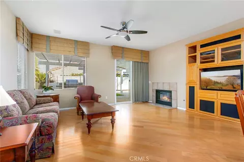 Living - 28321 Hearthside, Menifee, CA 92584 photo 2 of 2