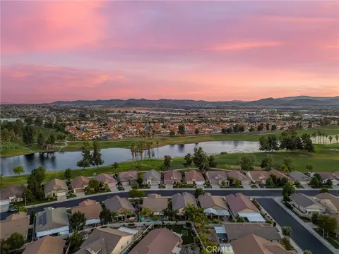 View/Area - 28321 Hearthside, Menifee, CA 92584 photo 4 of 5