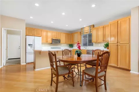 Dining - 28321 Hearthside, Menifee, CA 92584 photo 3 of 4