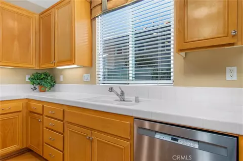 Kitchen - 28321 Hearthside, Menifee, CA 92584 photo 3 of 3