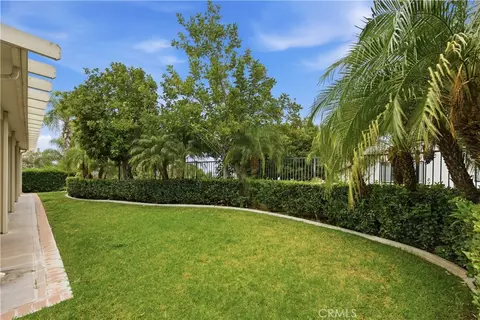 Exterior - 7444 Sequoia Ln, Highland, CA 92346 photo 6 of 7