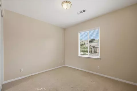Bedroom - 7444 Sequoia Ln, Highland, CA 92346 photo 4 of 8
