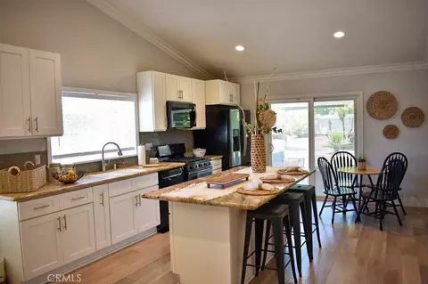 Kitchen - 3373 Vallejo St, Riverside, CA 92503 photo 2 of 3
