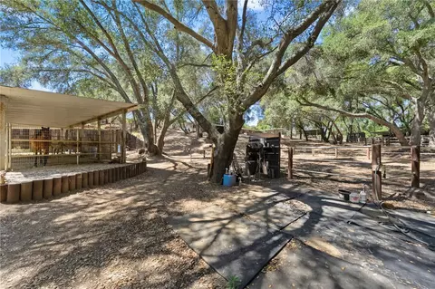 Exterior - 45455 Lorenz Ln, Temecula, CA 92590 photo 26 of 33
