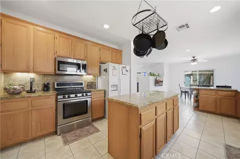 29260 Wrangler Dr, Murrieta, CA 92563