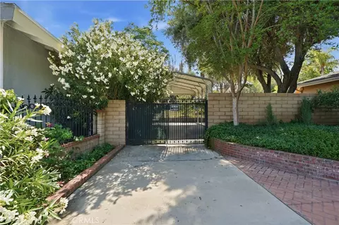 Exterior - 41215 Crest Dr, Hemet, CA 92544 photo 11 of 13