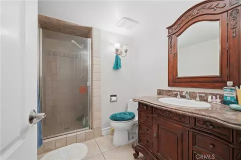 Bath - 41215 Crest Dr, Hemet, CA 92544 photo 1 of 4