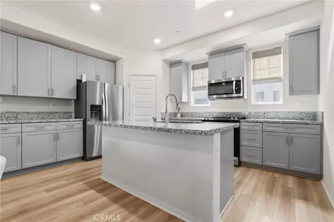 Kitchen - 40775 Melrose Dr, Temecula, CA 92591 photo 1 of 3