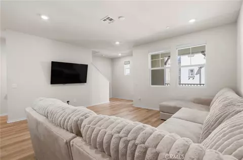 Living - 40775 Melrose Dr, Temecula, CA 92591 photo 2 of 3
