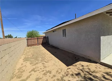 Exterior - 22909 Eyota, Apple Valley, CA 92308 photo 2 of 5
