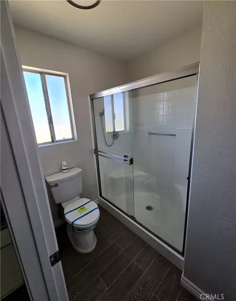 Bath - 22909 Eyota, Apple Valley, CA 92308 photo 1 of 2
