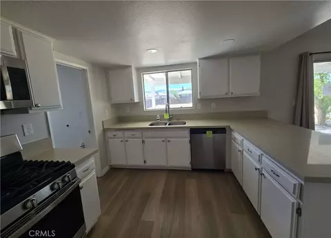 Kitchen - 22909 Eyota, Apple Valley, CA 92308 photo 1 of 2