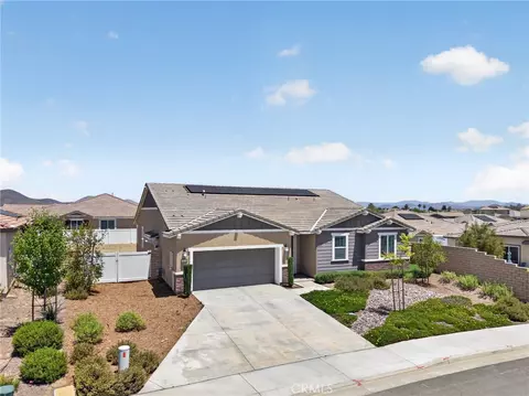 30650 White Pines Dr, Menifee, CA 92584