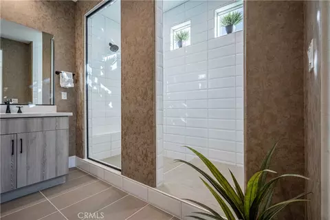 Bath - 32559 Cert St, Wildomar, CA 92595 photo 5 of 6