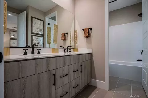Bath - 32559 Cert St, Wildomar, CA 92595 photo 1 of 6