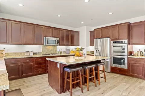 Kitchen - 45904 Corte Mislanca, Temecula, CA 92592 photo 1 of 4